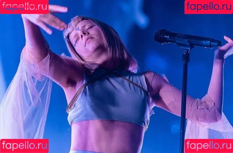 Aurora Aksnes / auroramusic / singer Onlyfans Photo Gallery 