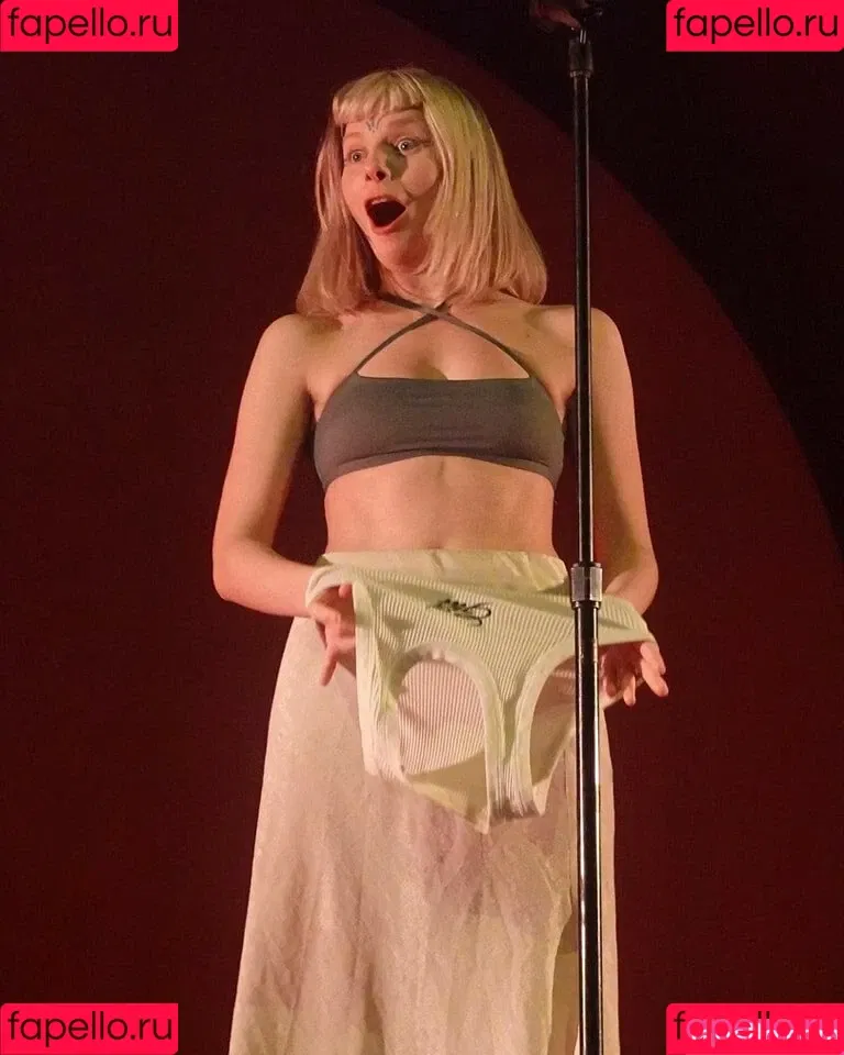 Aurora Aksnes / auroramusic / singer Onlyfans Photo Gallery 