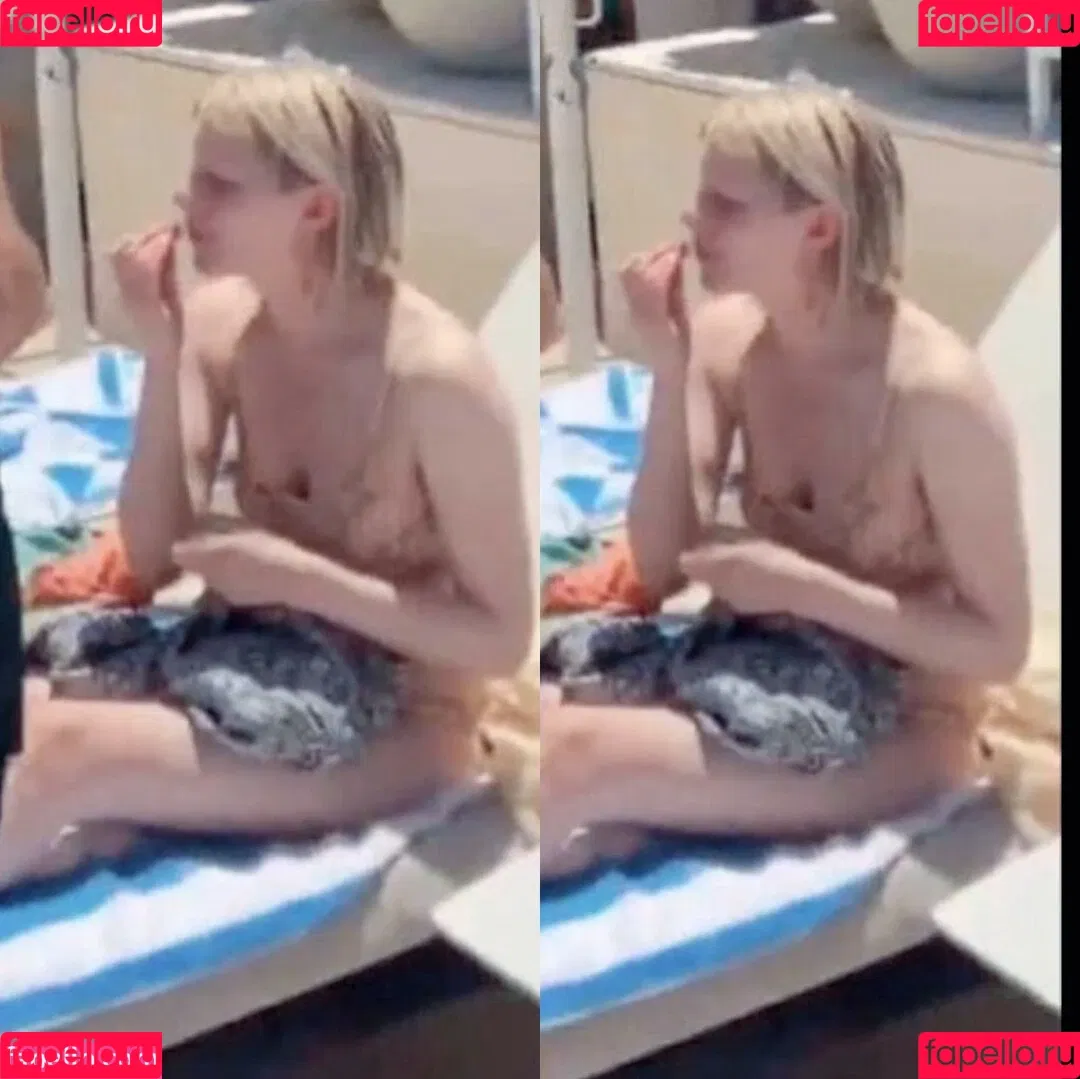 Aurora Aksnes / auroramusic / singer Onlyfans Photo Gallery 
