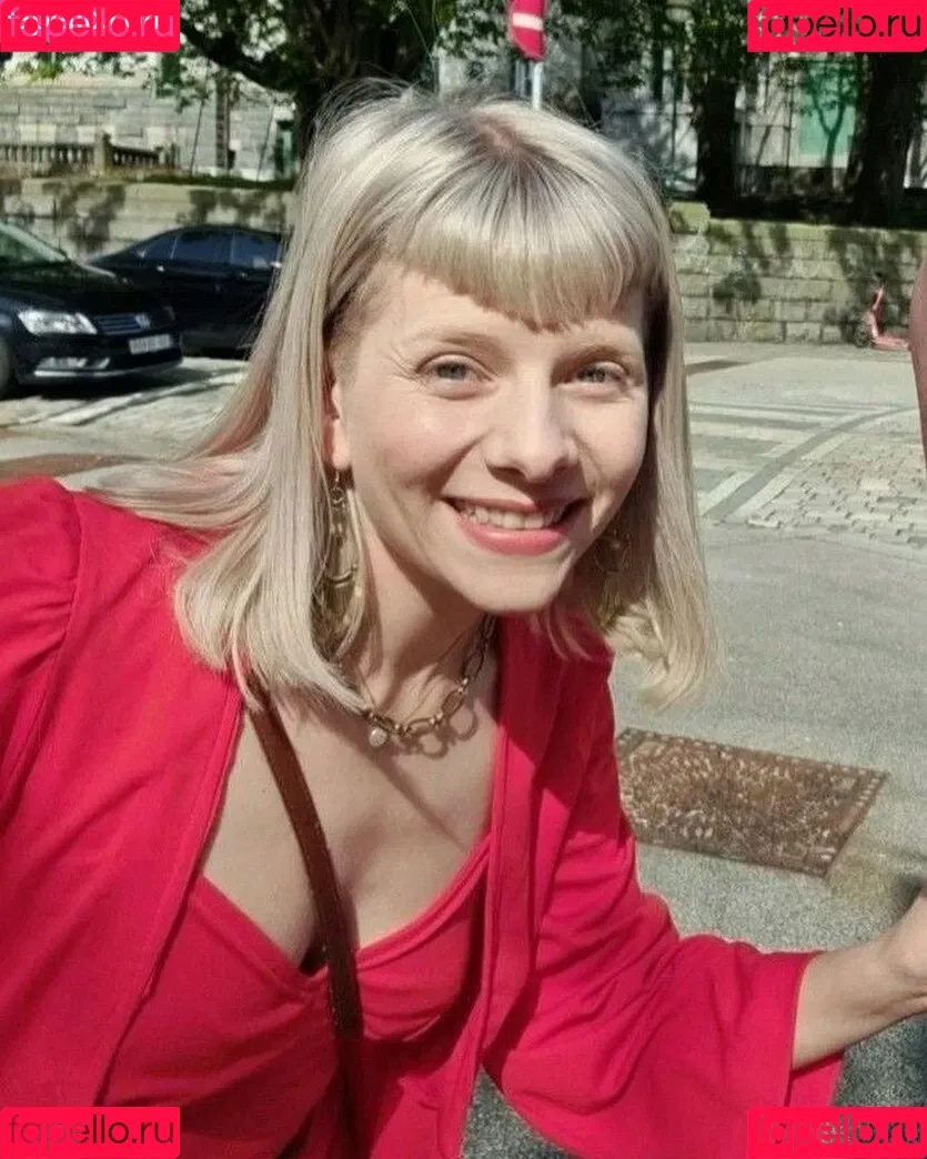 Aurora Aksnes / auroramusic / singer Onlyfans Photo Gallery 