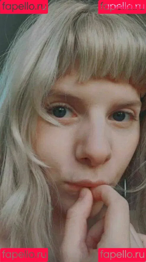 Aurora Aksnes / auroramusic / singer Onlyfans Photo Gallery 