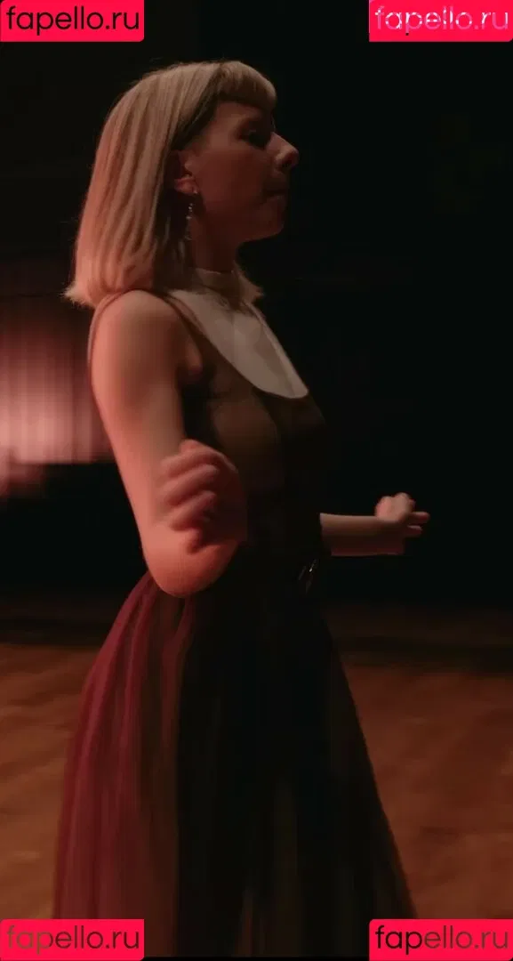 Aurora Aksnes / auroramusic / singer Onlyfans Photo Gallery 