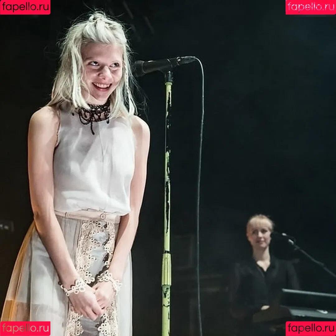 Aurora Aksnes / auroramusic / singer Onlyfans Photo Gallery 