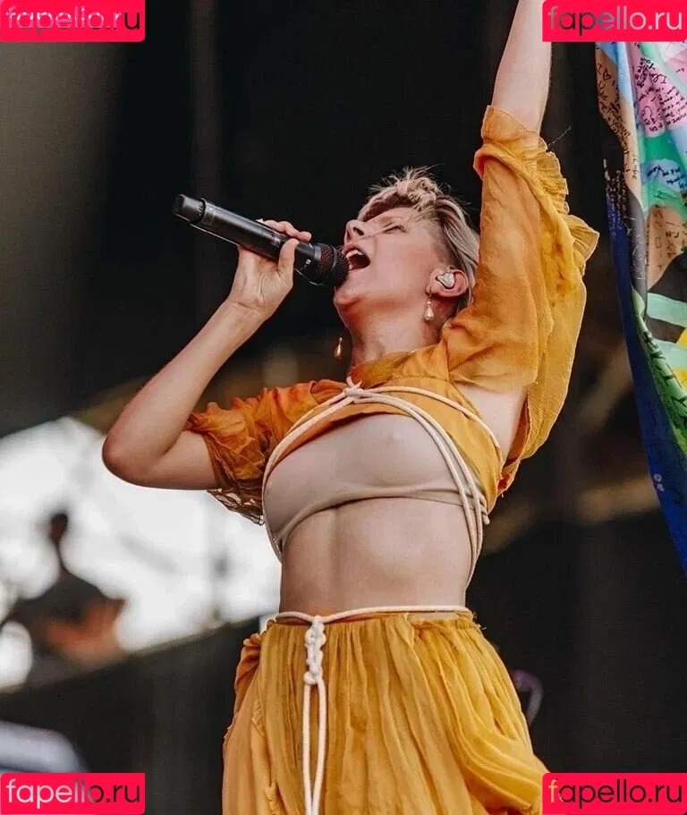 Aurora Aksnes / auroramusic / singer Onlyfans Photo Gallery 
