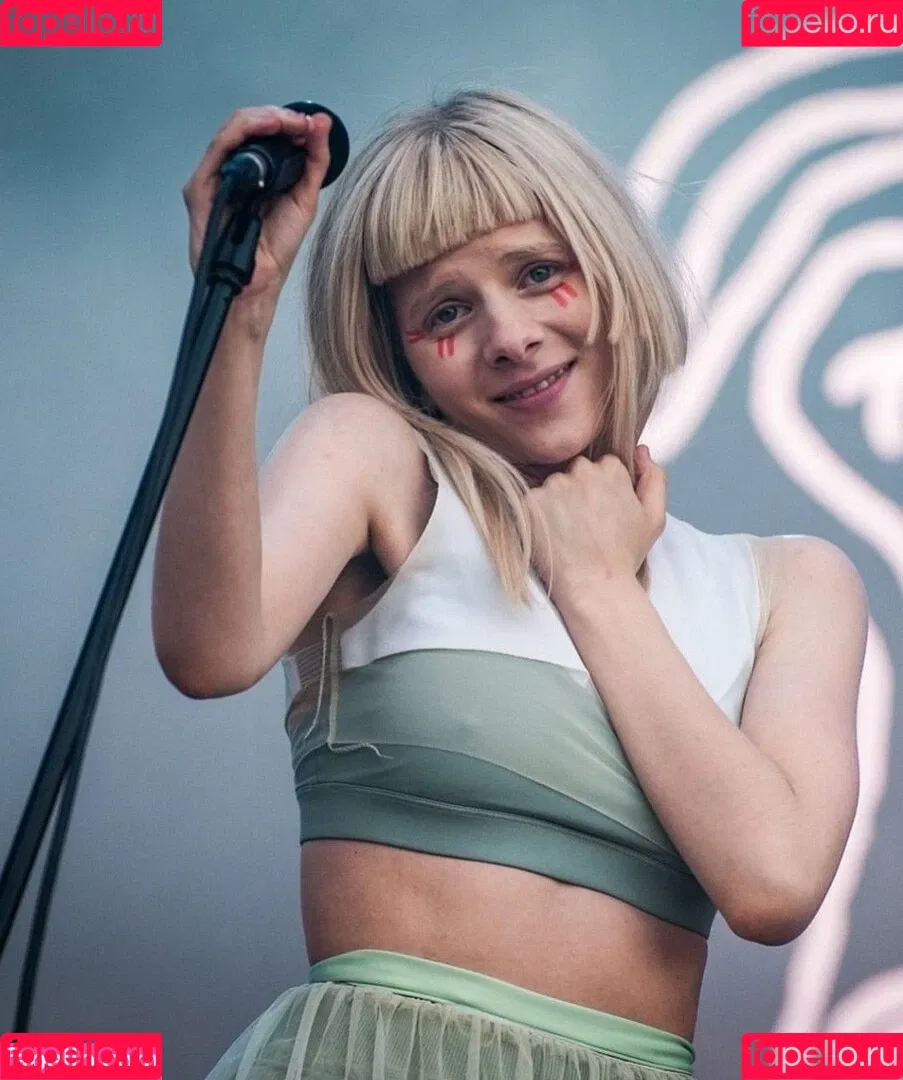Aurora Aksnes / auroramusic / singer Onlyfans Photo Gallery 