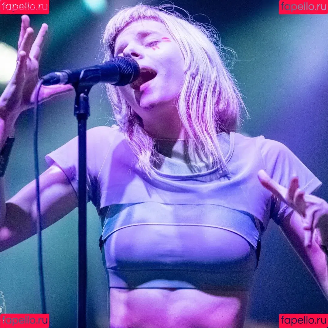 Aurora Aksnes / auroramusic / singer Onlyfans Photo Gallery 