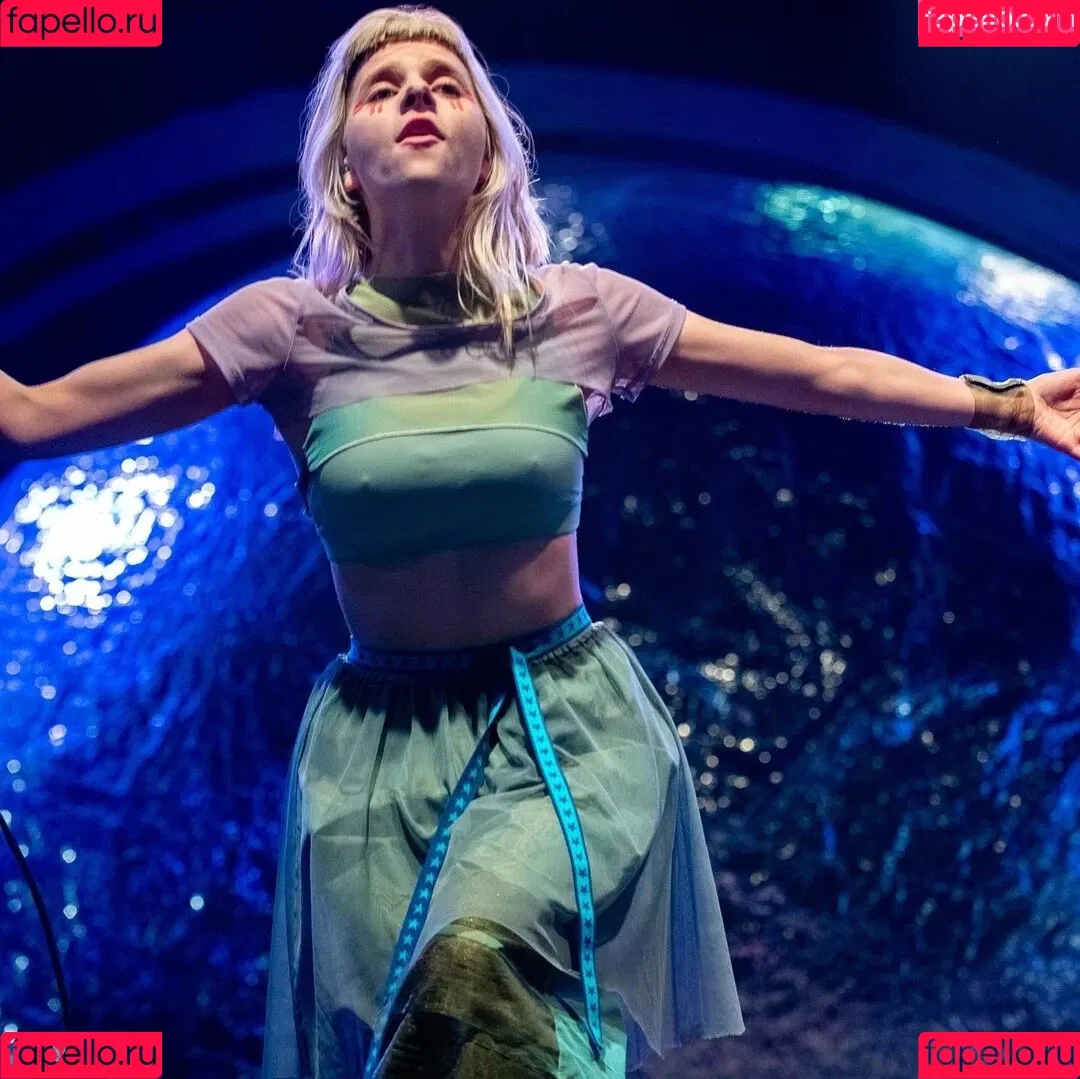 Aurora Aksnes / auroramusic / singer Onlyfans Photo Gallery 