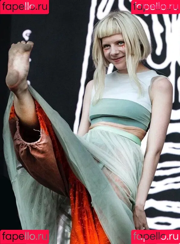 Aurora Aksnes / auroramusic / singer Onlyfans Photo Gallery 