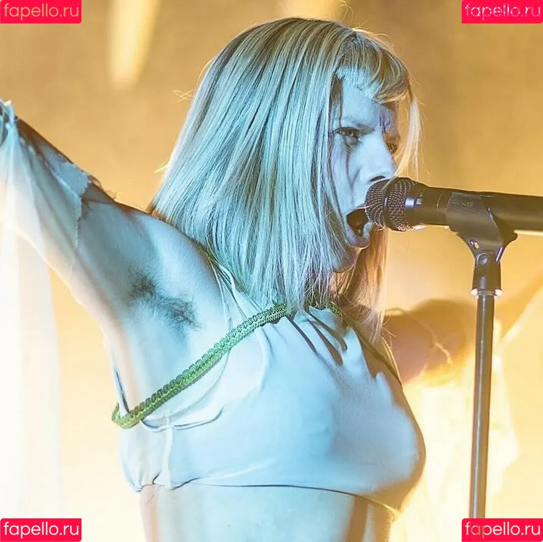 Aurora Aksnes / auroramusic / singer Onlyfans Photo Gallery 