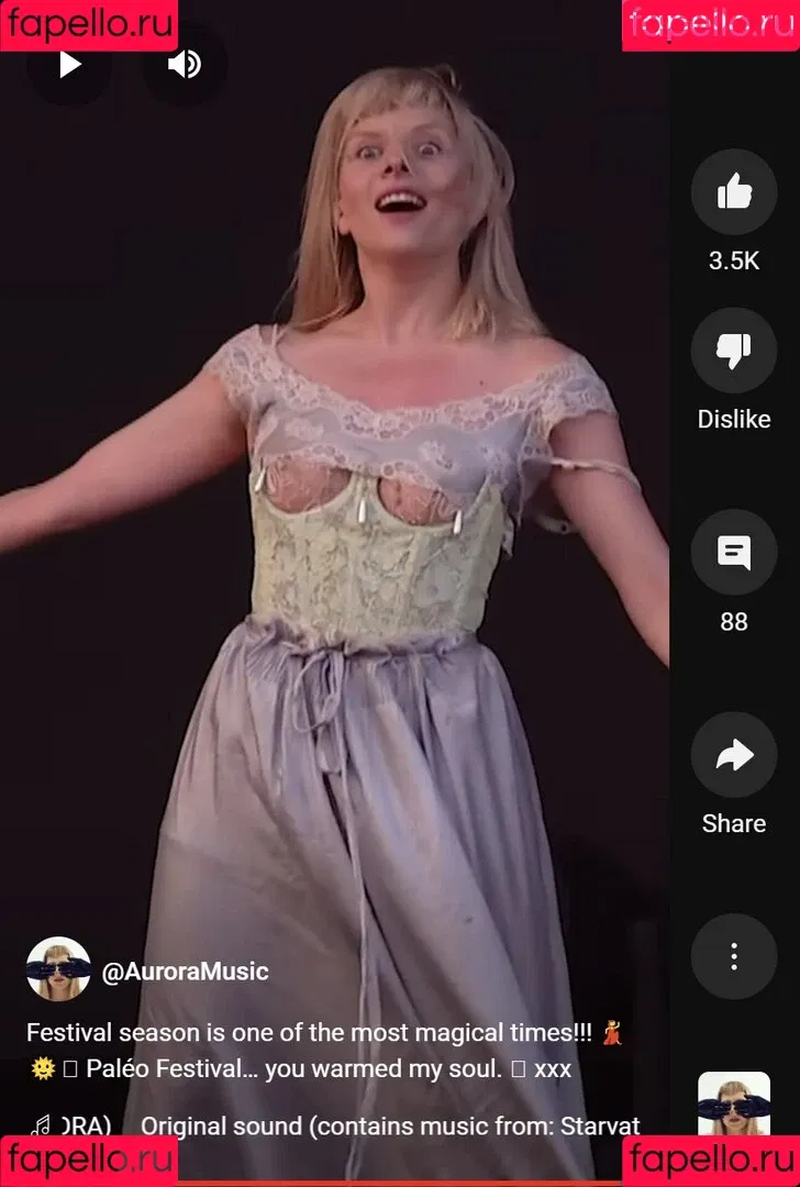 Aurora Aksnes / auroramusic / singer Onlyfans Photo Gallery 