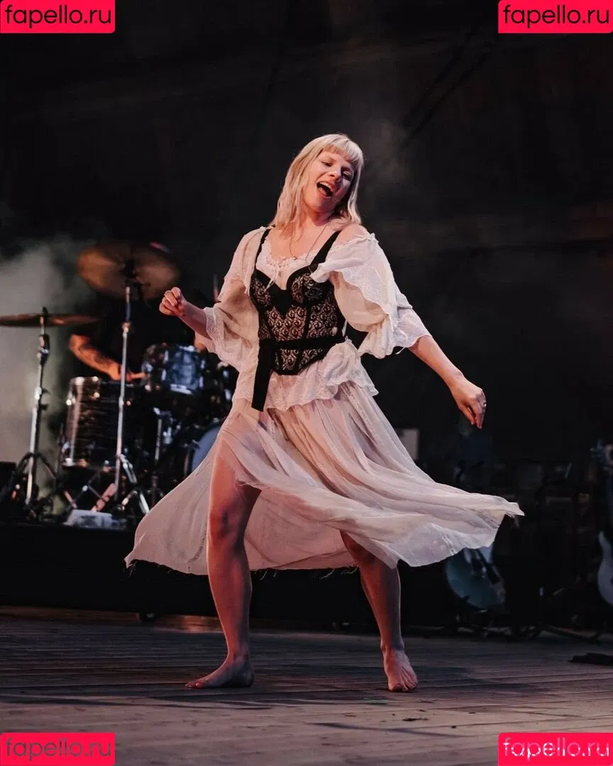 Aurora Aksnes / auroramusic / singer Onlyfans Photo Gallery 