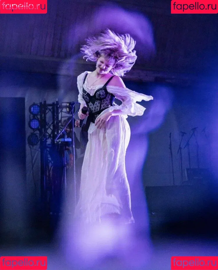 Aurora Aksnes / auroramusic / singer Onlyfans Photo Gallery 
