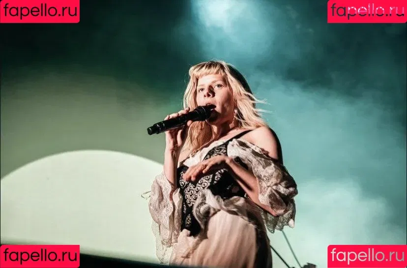 Aurora Aksnes / auroramusic / singer Onlyfans Photo Gallery 