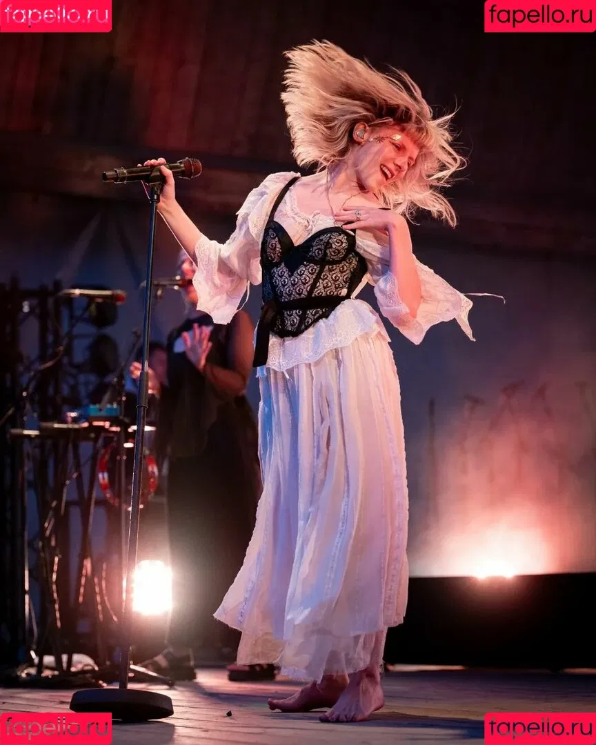 Aurora Aksnes / auroramusic / singer Onlyfans Photo Gallery 