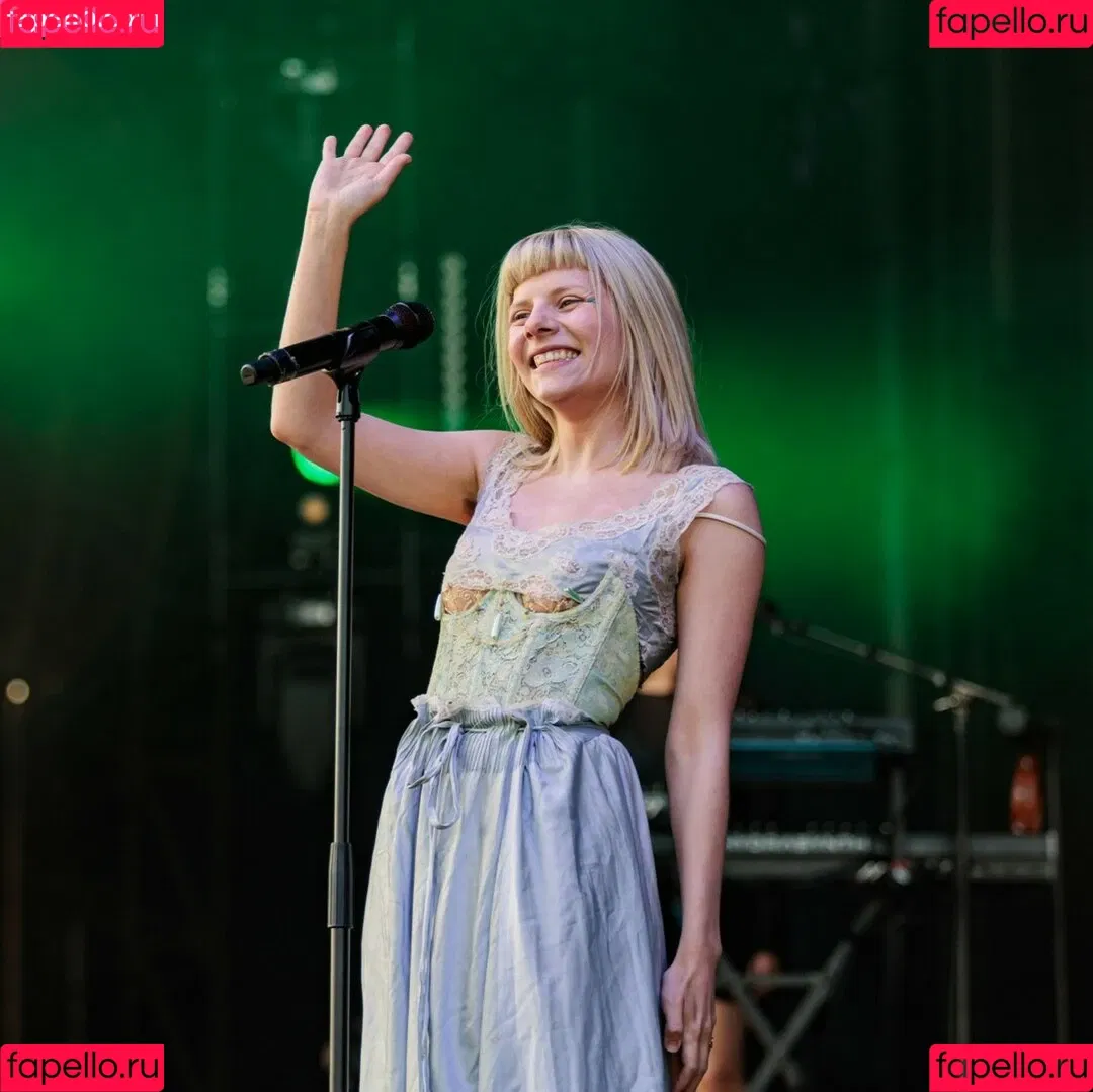 Aurora Aksnes / auroramusic / singer Onlyfans Photo Gallery 