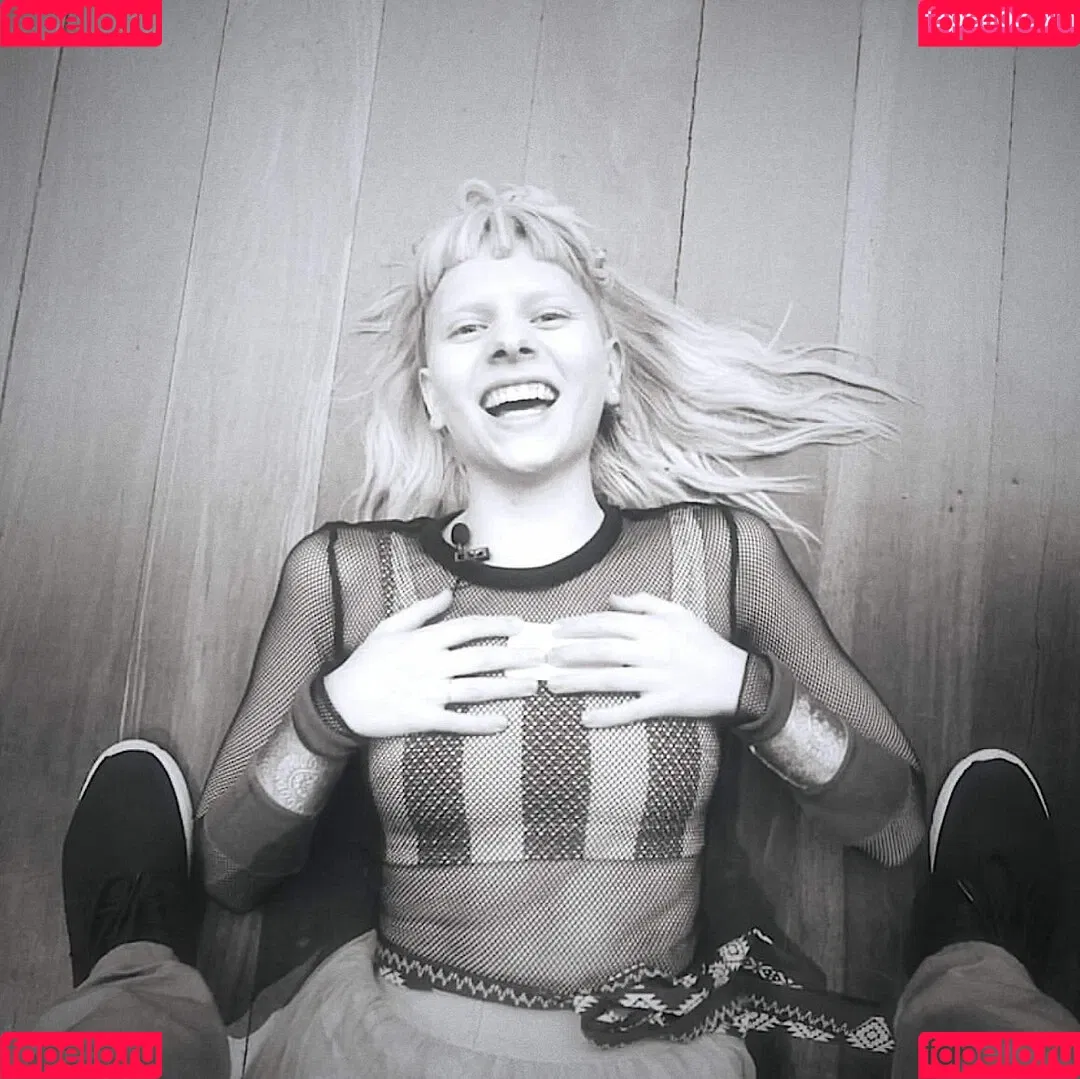Aurora Aksnes / auroramusic / singer Onlyfans Photo Gallery 