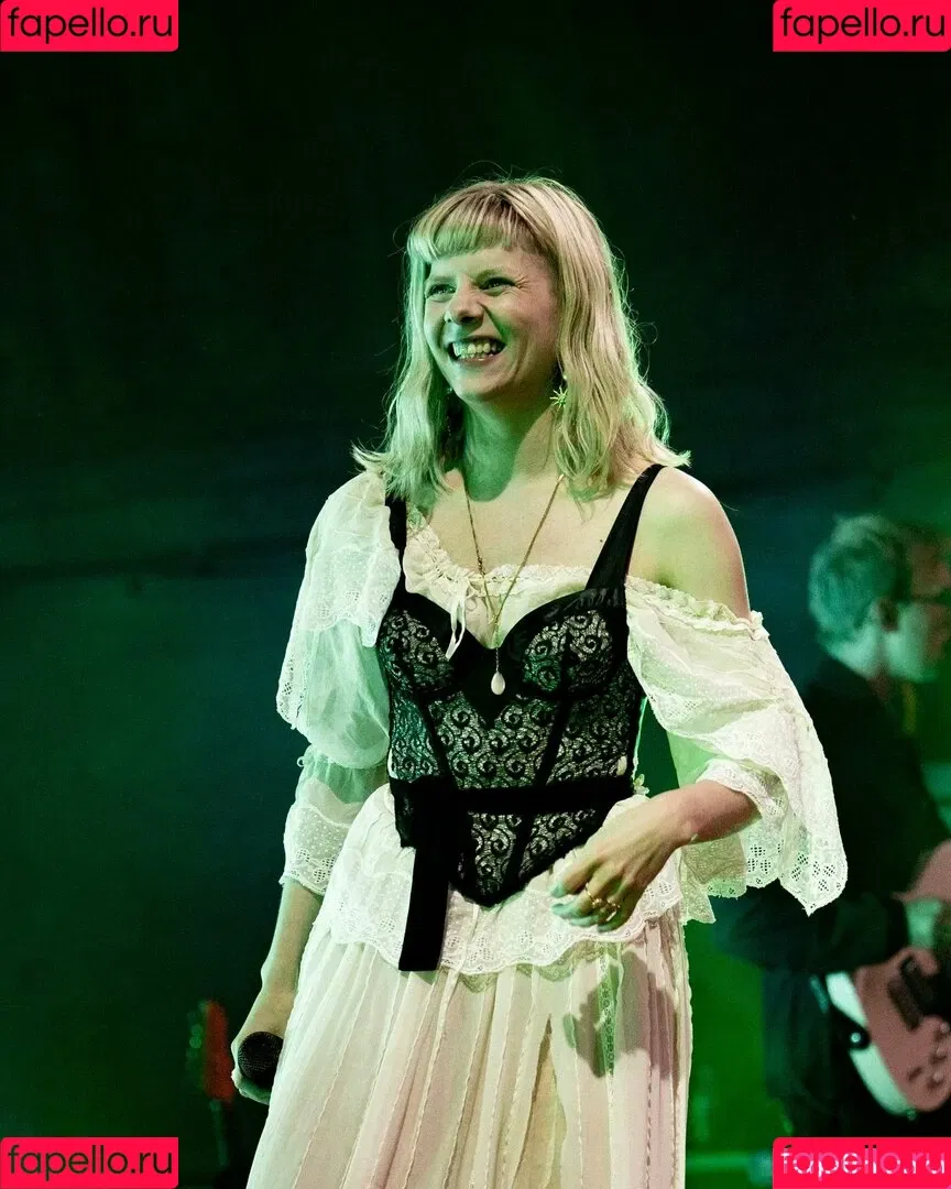 Aurora Aksnes / auroramusic / singer Onlyfans Photo Gallery 