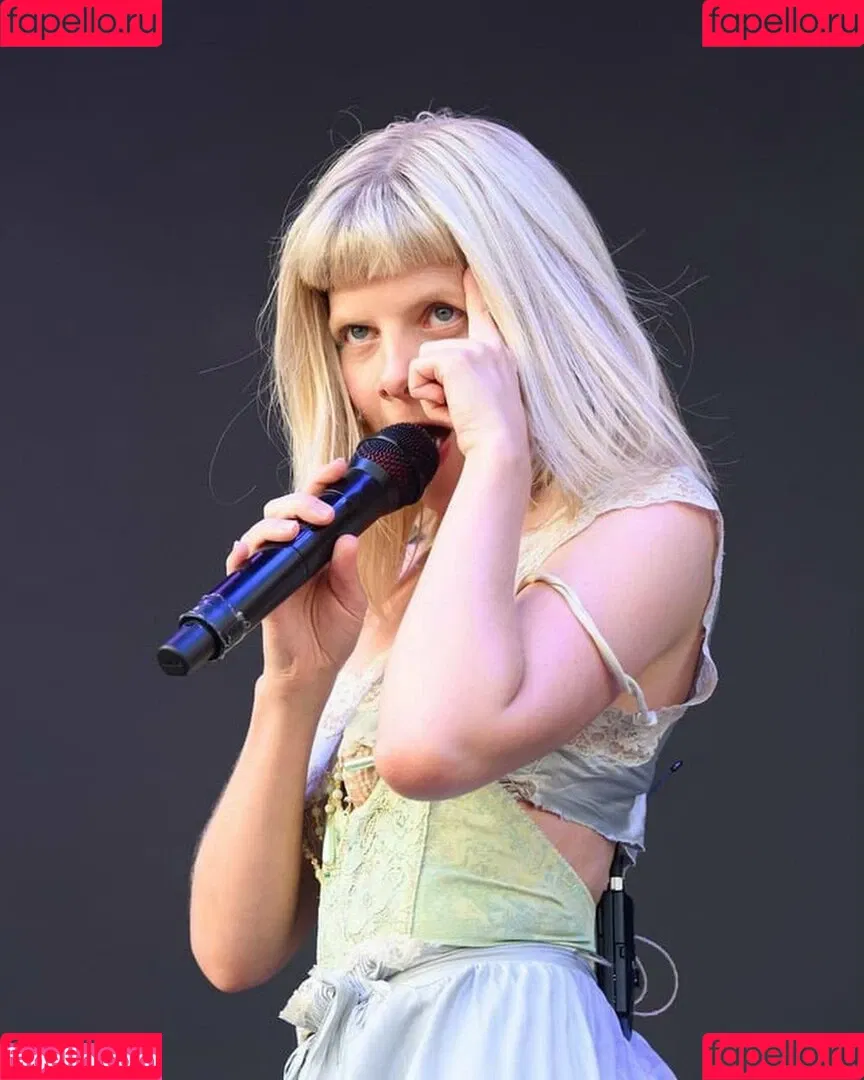 Aurora Aksnes / auroramusic / singer Onlyfans Photo Gallery 