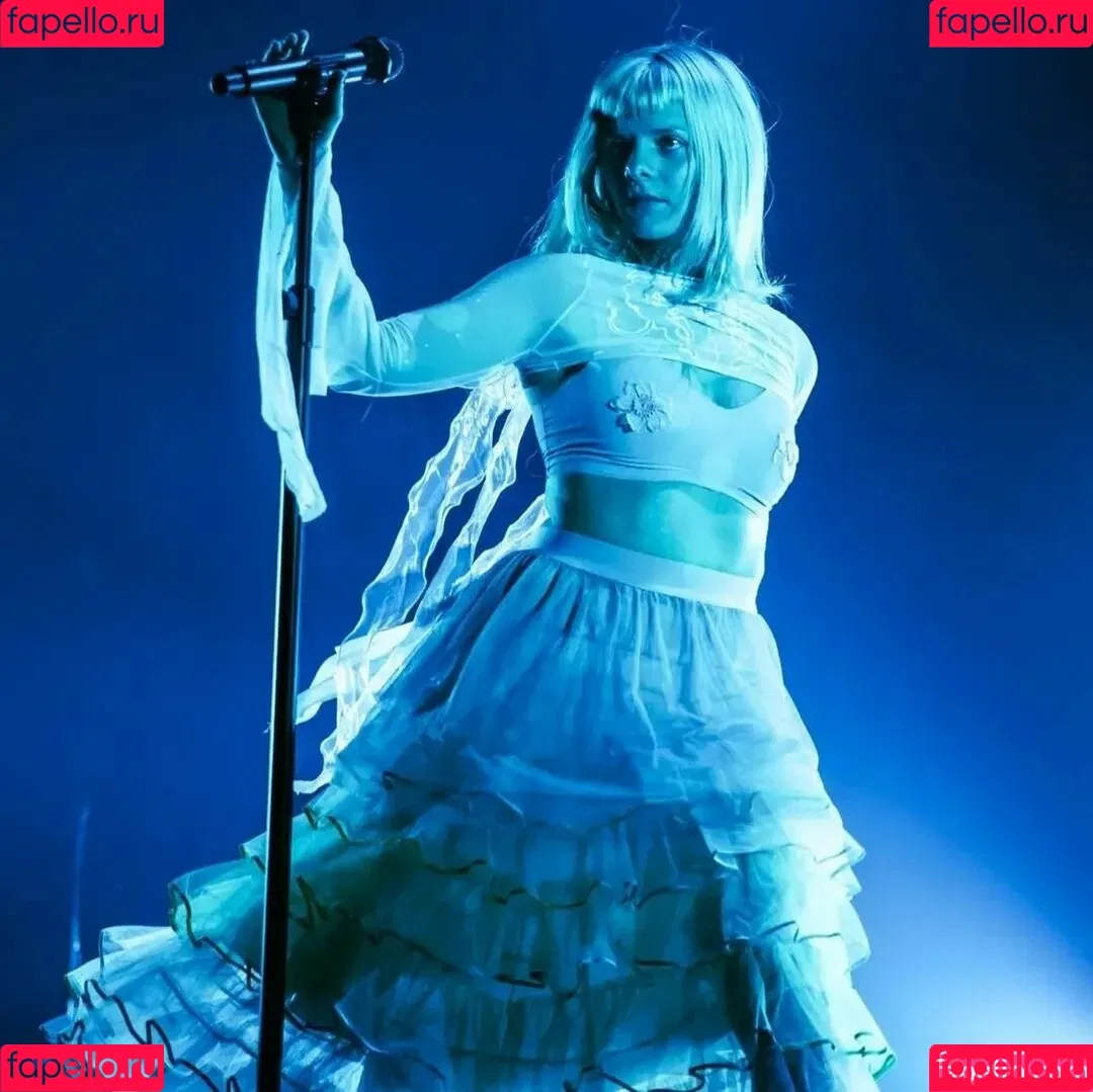 Aurora Aksnes / auroramusic / singer Onlyfans Photo Gallery 