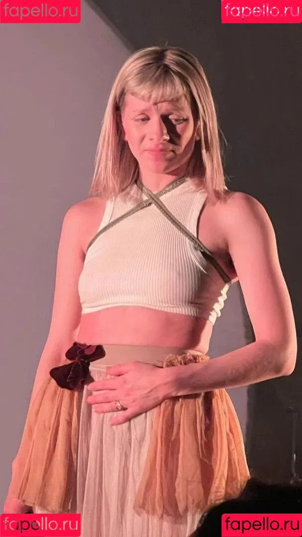 Aurora Aksnes / auroramusic / singer Onlyfans Photo Gallery 