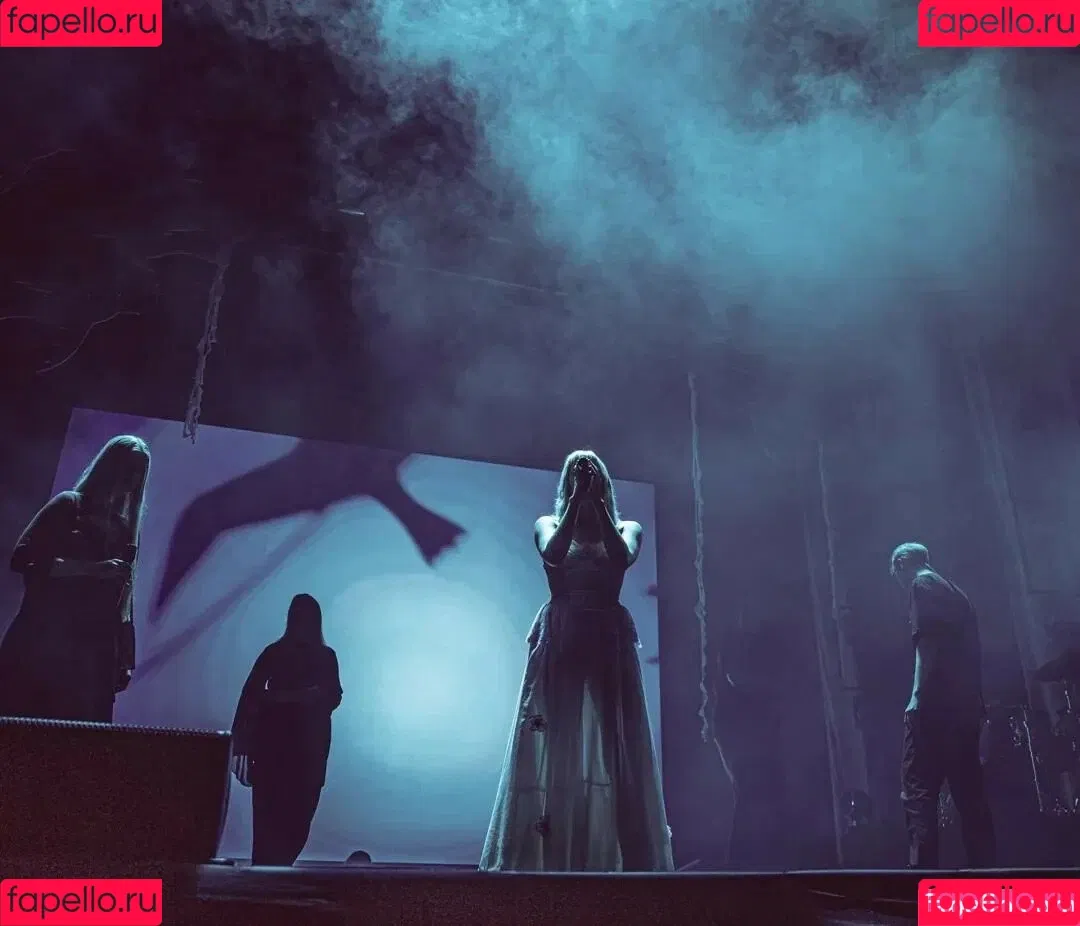 Aurora Aksnes / auroramusic / singer Onlyfans Photo Gallery 