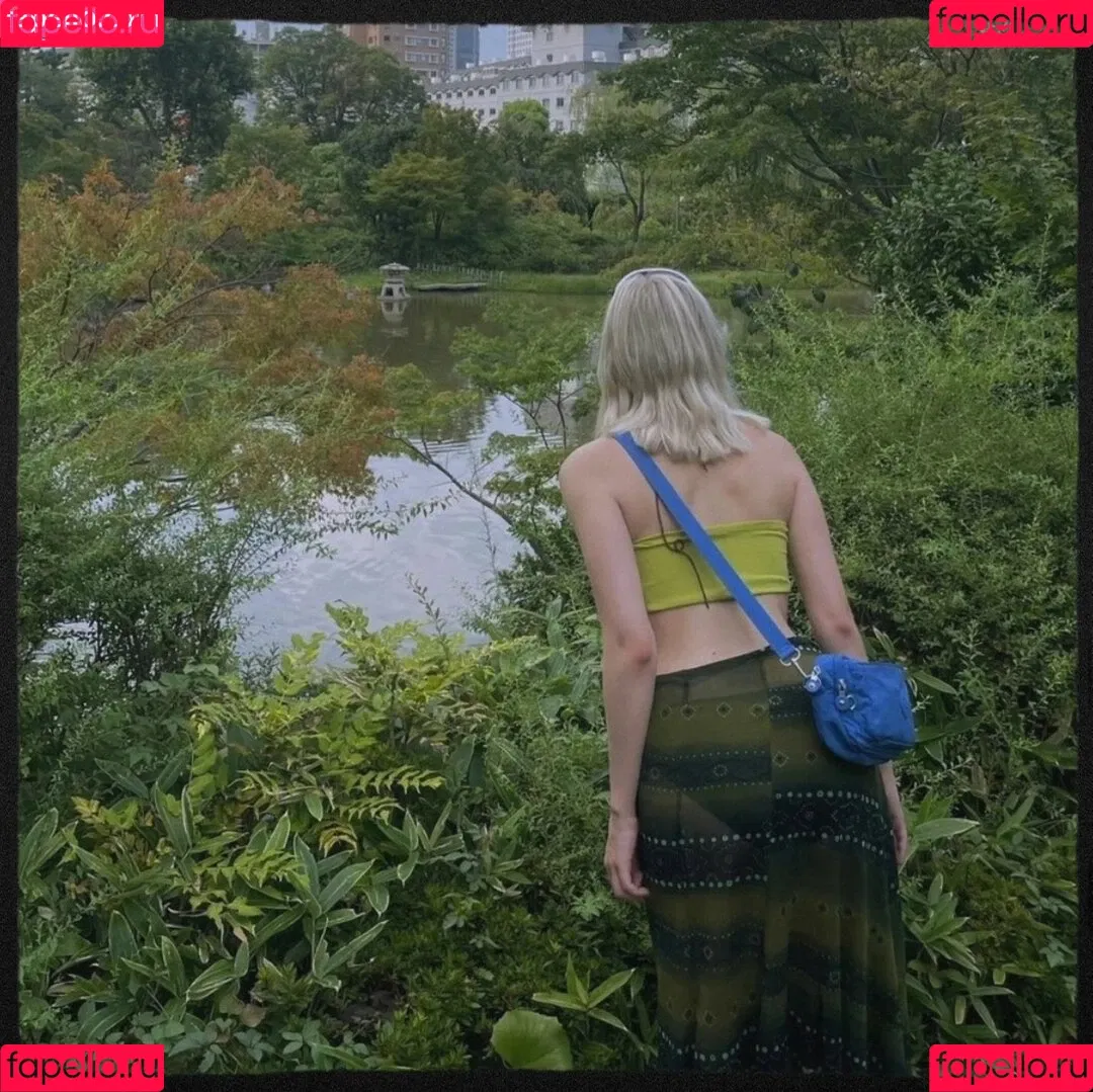 Aurora Aksnes / auroramusic / singer Onlyfans Photo Gallery 