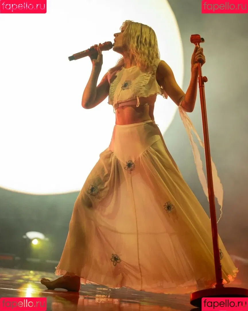 Aurora Aksnes / auroramusic / singer Onlyfans Photo Gallery 
