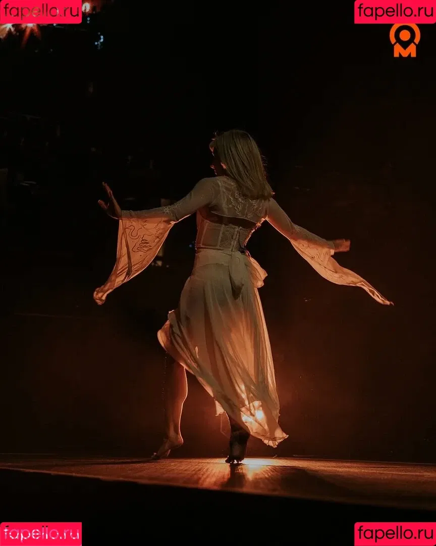 Aurora Aksnes / auroramusic / singer Onlyfans Photo Gallery 
