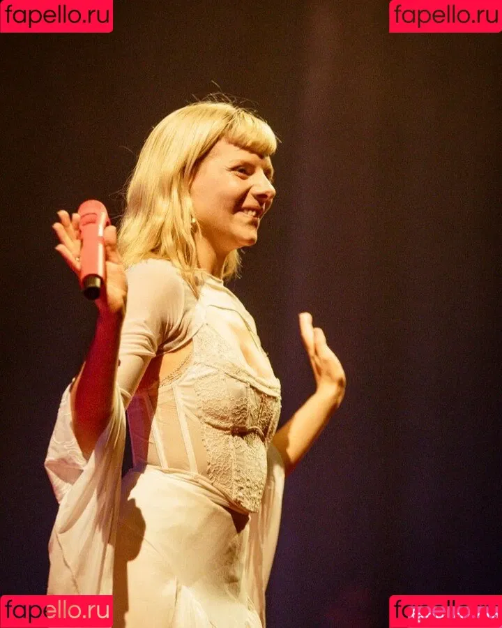 Aurora Aksnes / auroramusic / singer Onlyfans Photo Gallery 