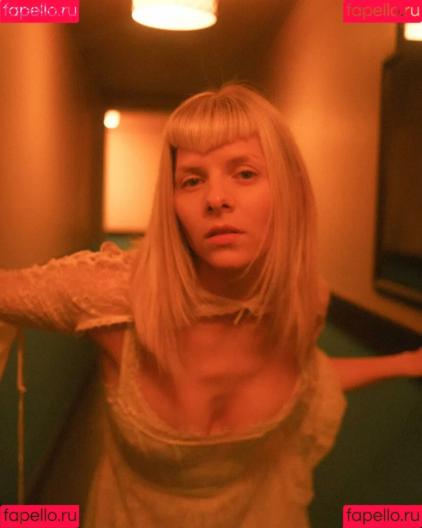 Aurora Aksnes / auroramusic / singer Onlyfans Photo Gallery 