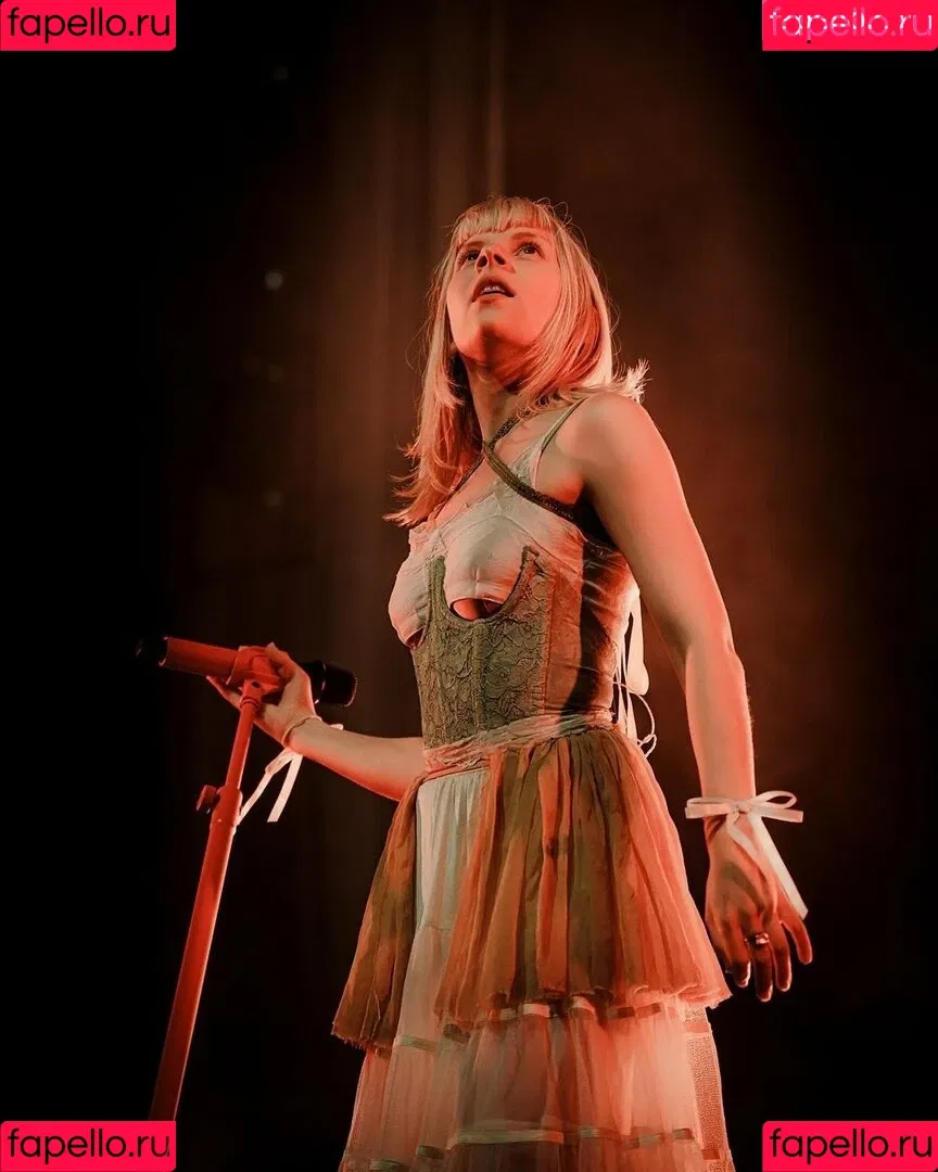 Aurora Aksnes / auroramusic / singer Onlyfans Photo Gallery 