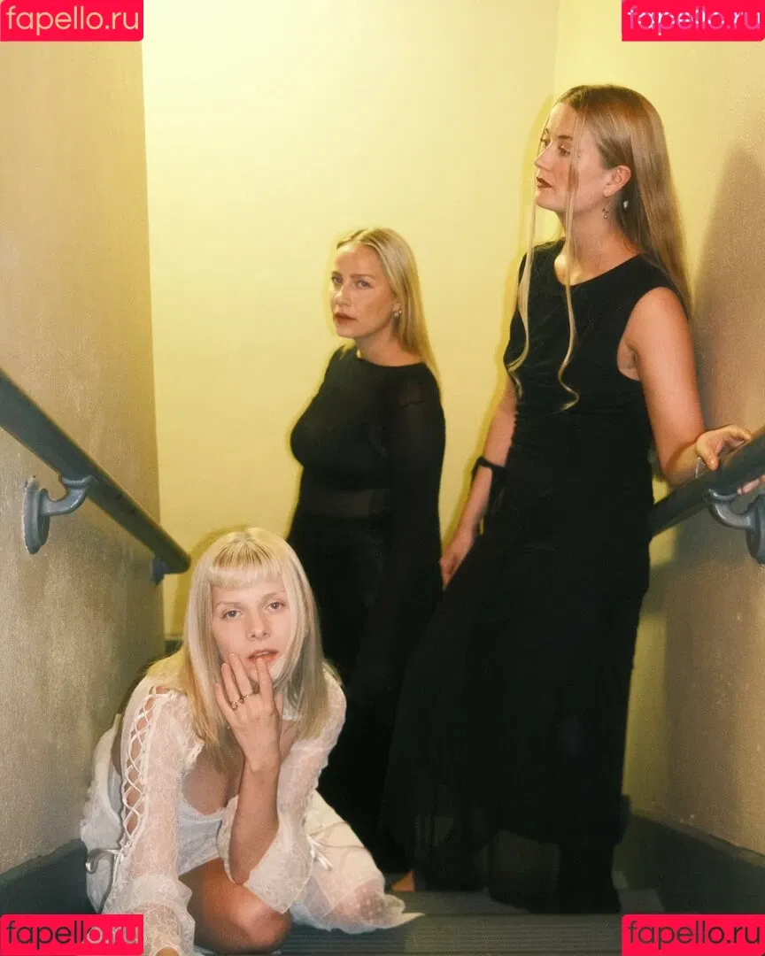 Aurora Aksnes / auroramusic / singer Onlyfans Photo Gallery 
