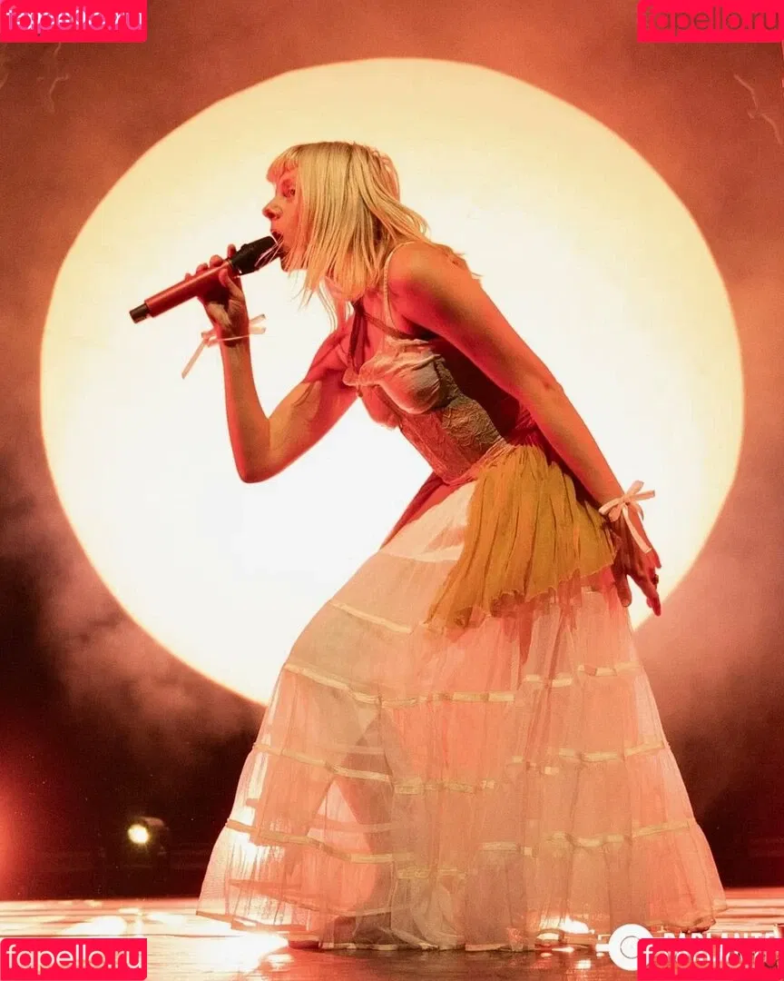 Aurora Aksnes / auroramusic / singer Onlyfans Photo Gallery 
