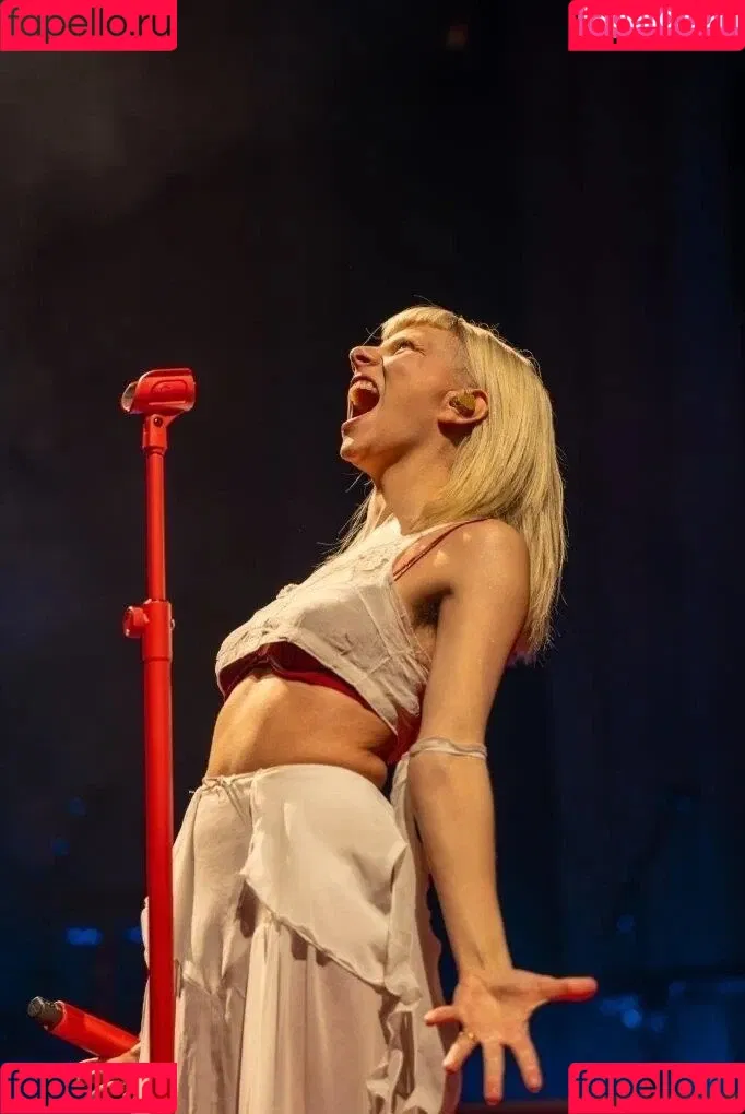 Aurora Aksnes / auroramusic / singer Onlyfans Photo Gallery 