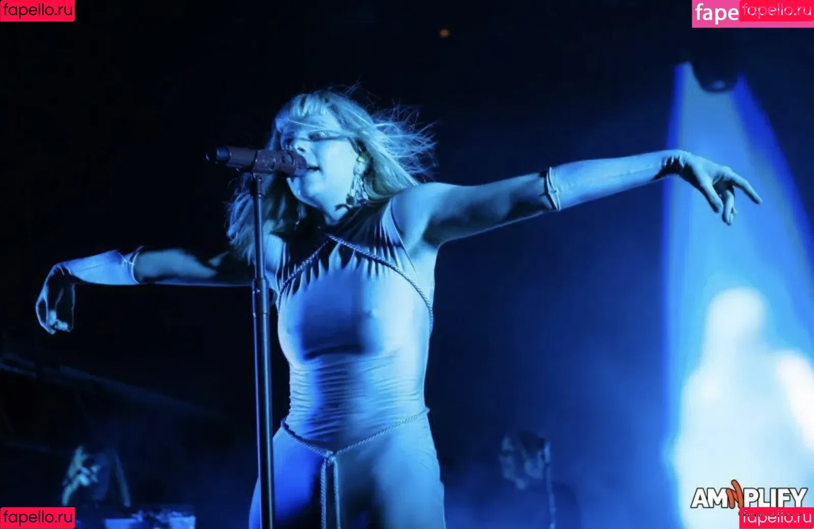 Aurora Aksnes / auroramusic / singer Onlyfans Photo Gallery 