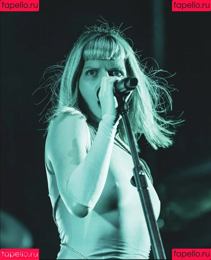Aurora Aksnes / auroramusic / singer Onlyfans Photo Gallery 