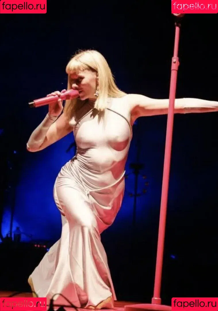 Aurora Aksnes / auroramusic / singer Onlyfans Photo Gallery 
