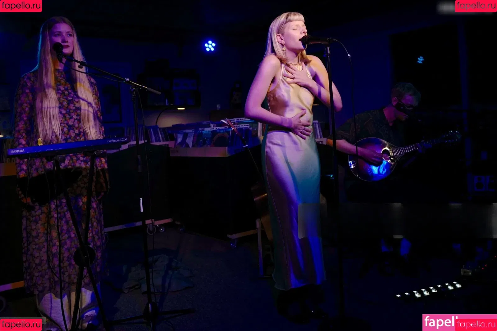 Aurora Aksnes / auroramusic / singer Onlyfans Photo Gallery 