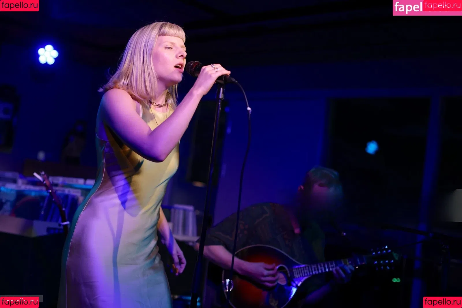 Aurora Aksnes / auroramusic / singer Onlyfans Photo Gallery 