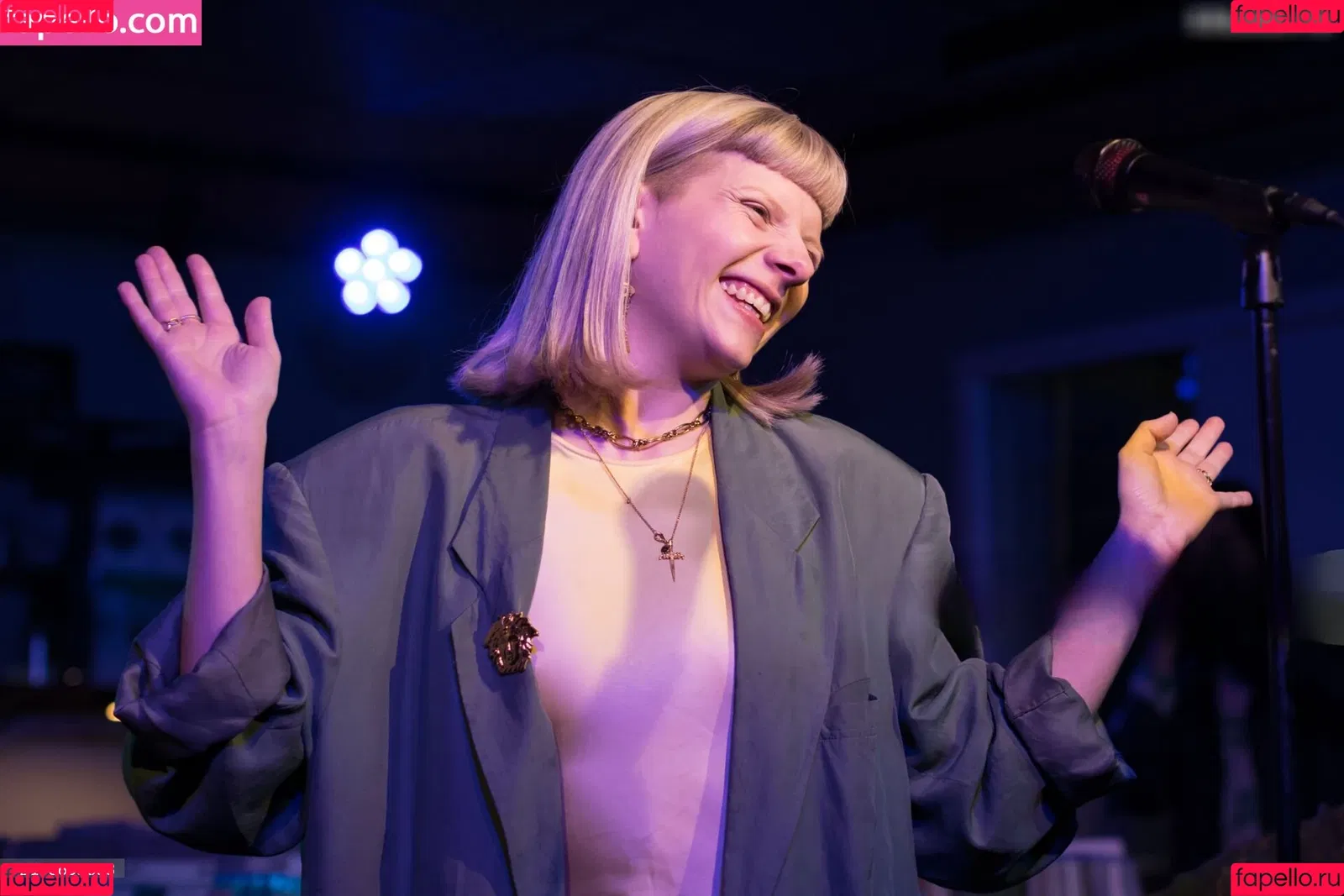 Aurora Aksnes / auroramusic / singer Onlyfans Photo Gallery 