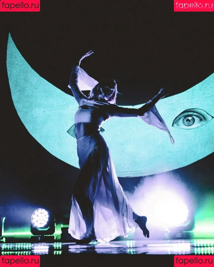 Aurora Aksnes / auroramusic / singer Onlyfans Photo Gallery 