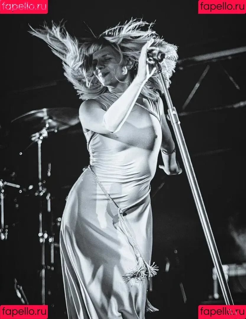 Aurora Aksnes / auroramusic / singer Onlyfans Photo Gallery 