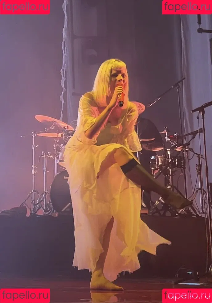 Aurora Aksnes / auroramusic / singer Onlyfans Photo Gallery 