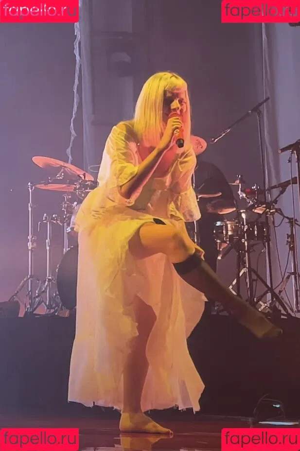 Aurora Aksnes / auroramusic / singer Onlyfans Photo Gallery 