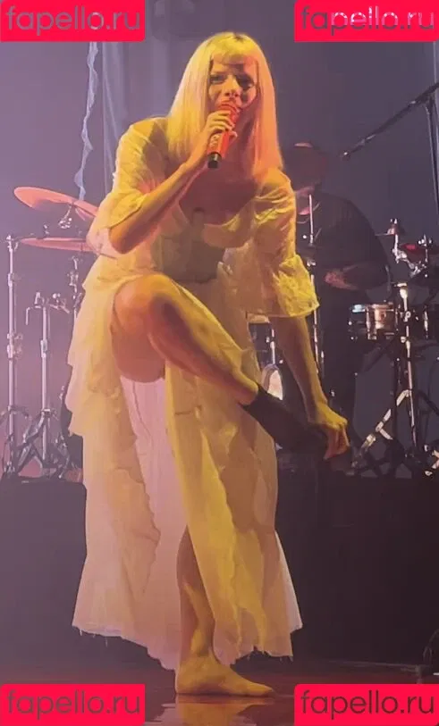 Aurora Aksnes / auroramusic / singer Onlyfans Photo Gallery 
