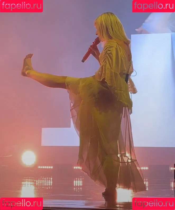 Aurora Aksnes / auroramusic / singer Onlyfans Photo Gallery 