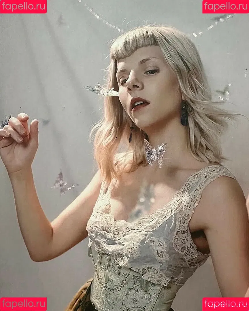Aurora Aksnes / auroramusic / singer Onlyfans Photo Gallery 
