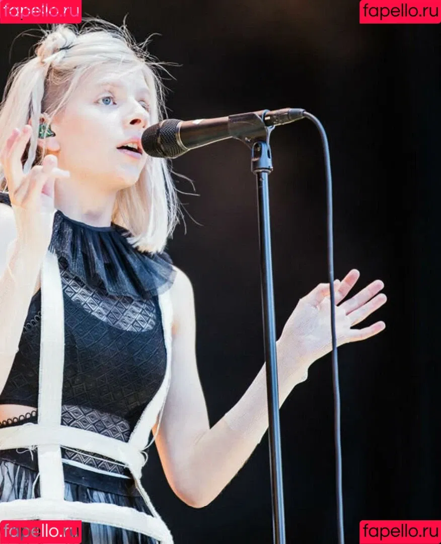 Aurora Aksnes / auroramusic / singer Onlyfans Photo Gallery 