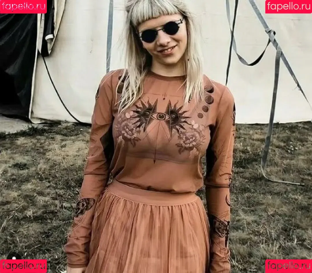 Aurora Aksnes / auroramusic / singer Onlyfans Photo Gallery 