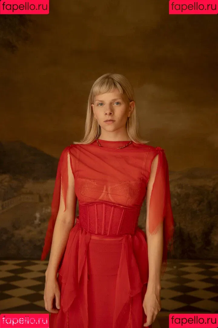 Aurora Aksnes / auroramusic / singer Onlyfans Photo Gallery 